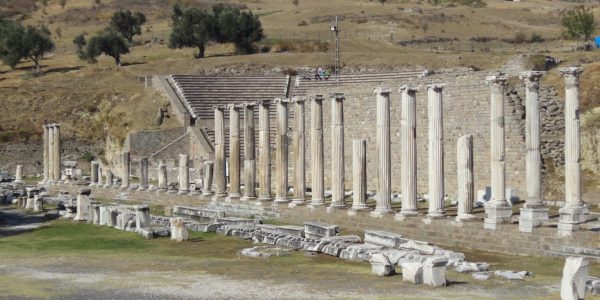 Античные развалины в Пергамоне